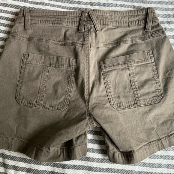 Prana Shorts - Picture 3 of 5